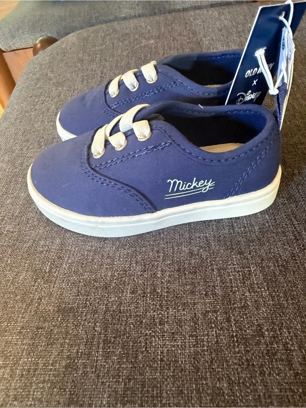 Old Navy x Disney Mickey Sneakers Navy Canvas NWT Women’s Size 6